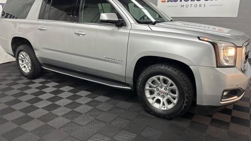 GMC YUKON XL 2017 1GKS2GKC4HR179531 image